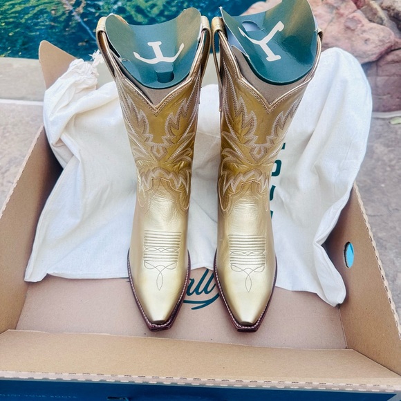 Tecovas SADIE Cowhide Boots - Picture 2 of 11